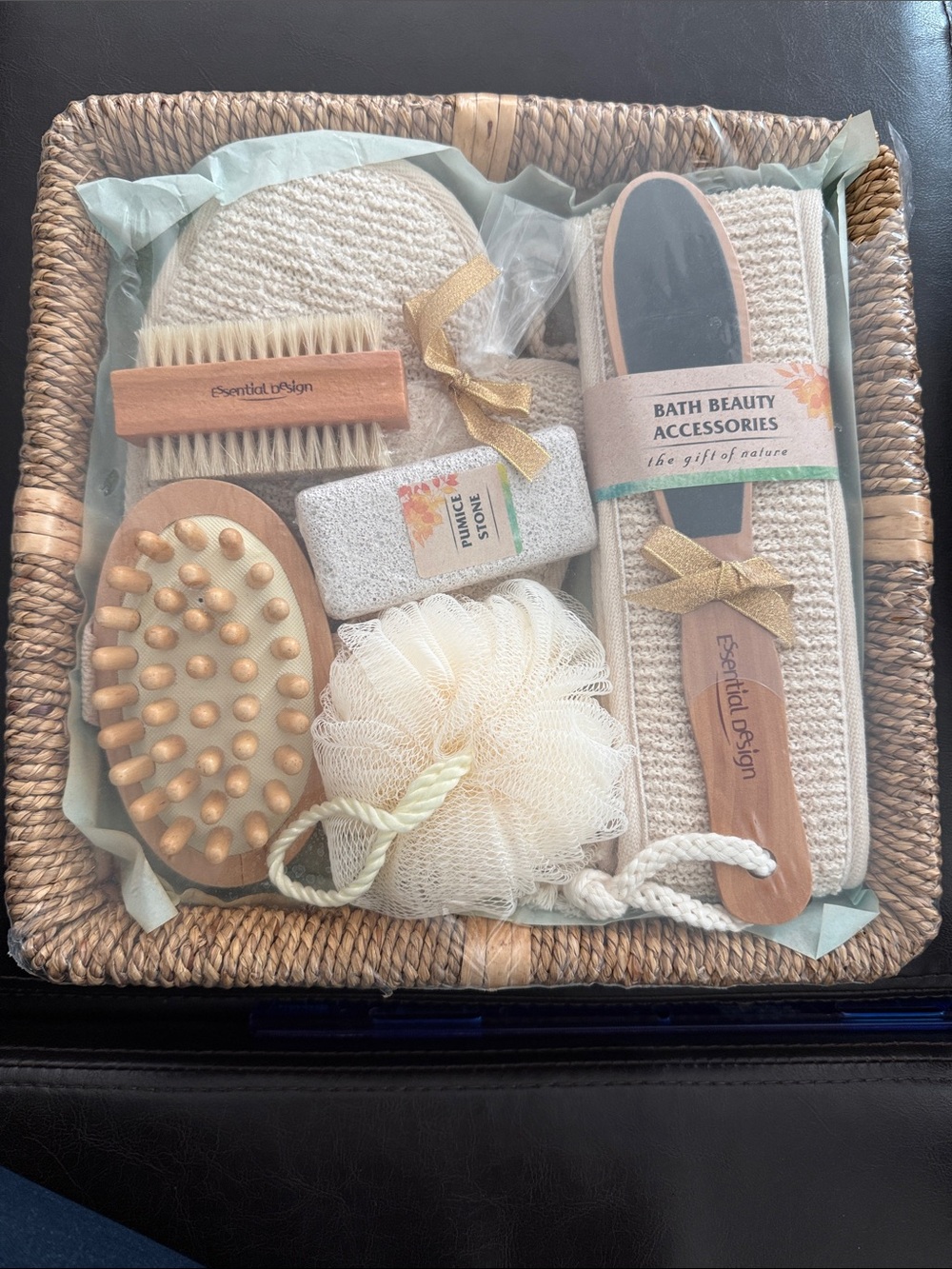 Essentials Cream Bath & Body Spa Gift Basket
Not  liquid item 
Not Liquid Item